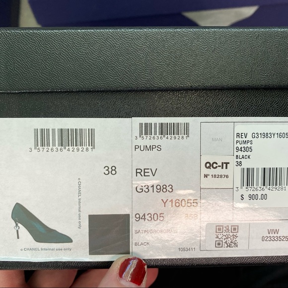 Authentic Chanel Grosgrain Toe Cap Pearl Satin Pumps Pristine Condition Size 38 - Picture 6 of 7